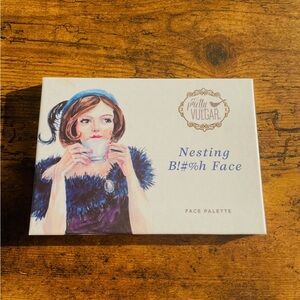Pretty Vulgar Nesting Face Palette with Blue and Brown Design